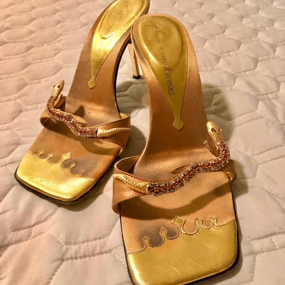 Giuseppe Zanotti Gold Snake Stilettos! 🔥